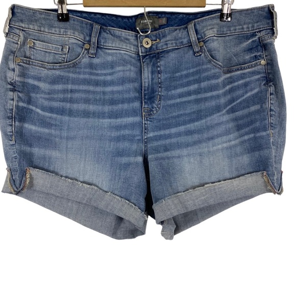 torrid Pants - Torrid Womens Shorts Plus Size 22 Denim Cuffed Medium Wash Blue Stretch